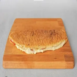 Tam tost kaşarlı