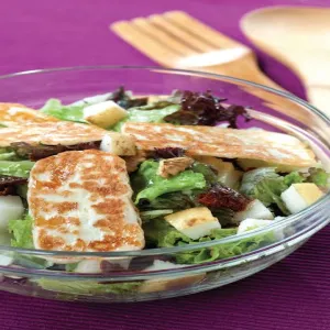 Hellim Peynirli Salata