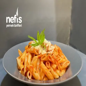 Domates Soslu Penne 