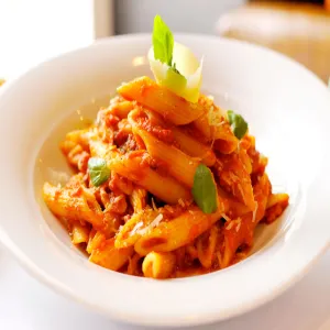 Penne All’arrabıata Con Pomodoro